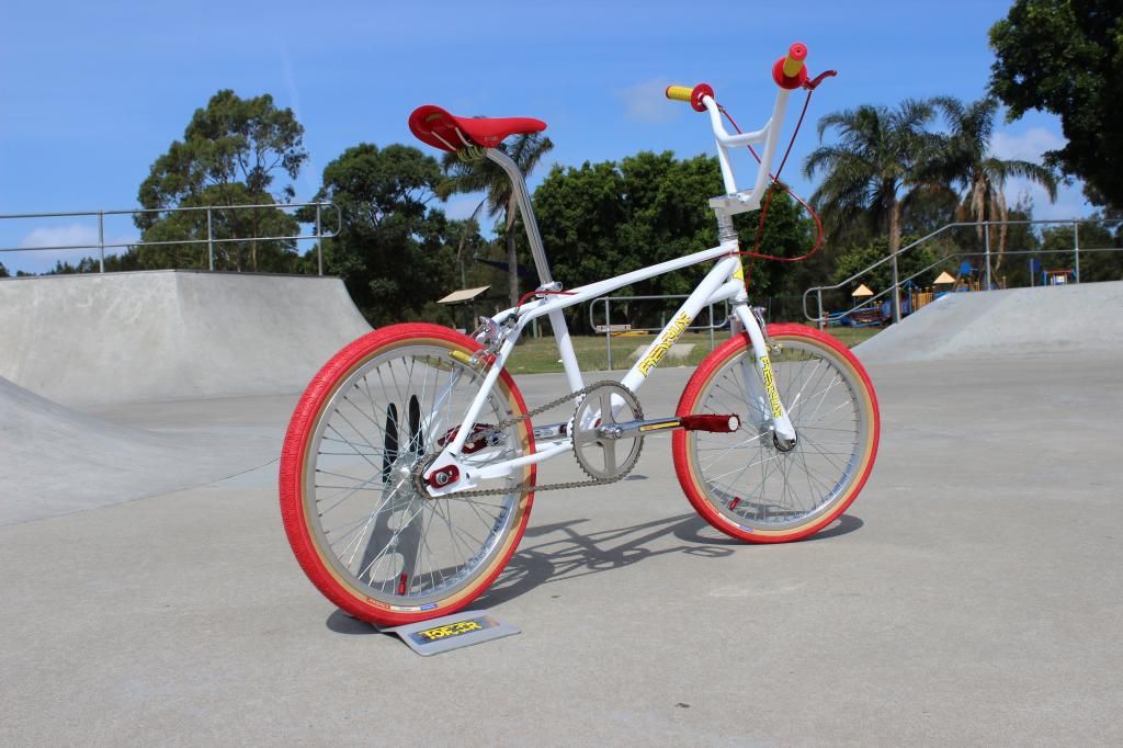 THE OFFICIAL 2015 BMXMUSEUM THE OFFICIAL 2015 BMXMUSEUM