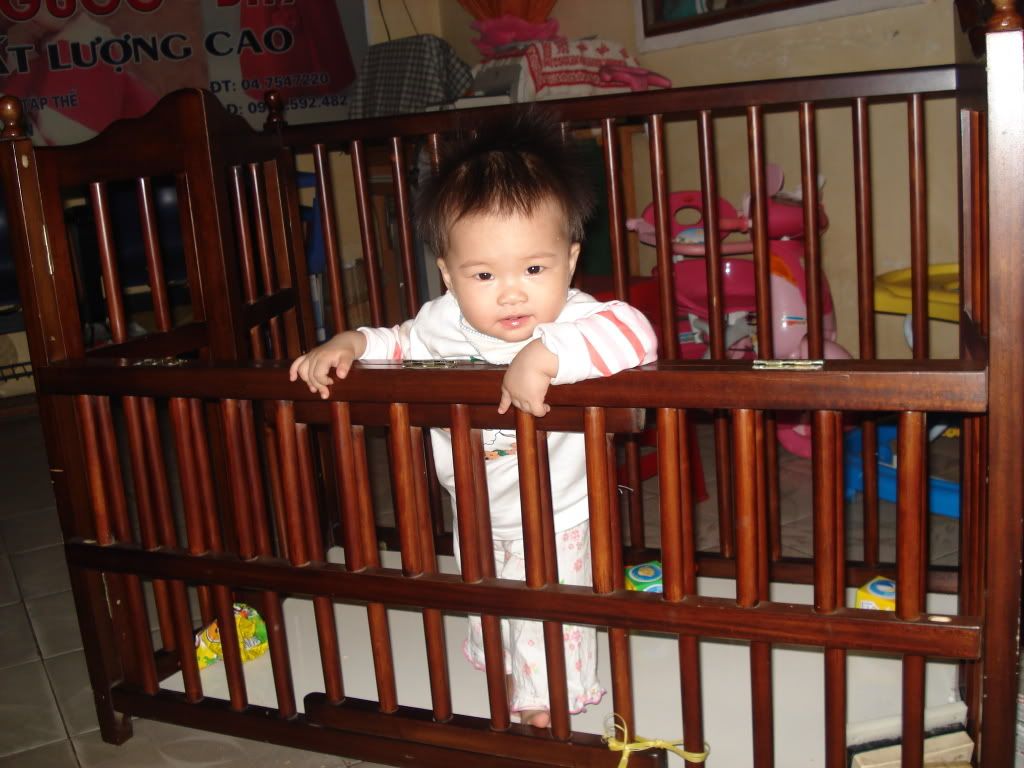 Q12- Thanh lý giường cũi gỗ cho bé!