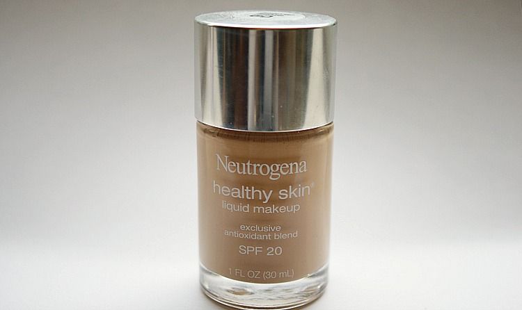 make up: neutrogena healthy skin liquid make up - Katherine-Louise
