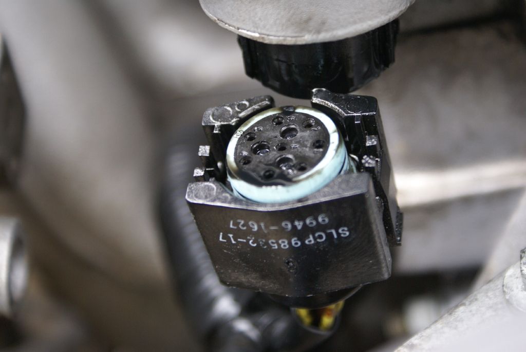 Who can get the most oil through their injector harness? LandyZone Land Rover Forum