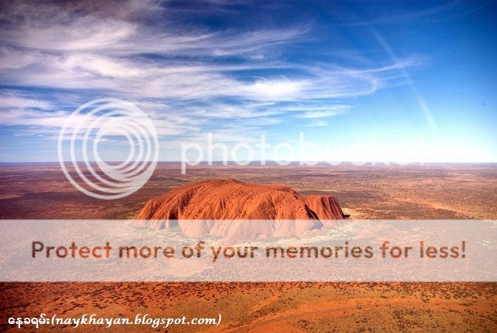 http://i1183.photobucket.com/albums/x474/konay1/general%203/Uluru-in-Australia.jpg