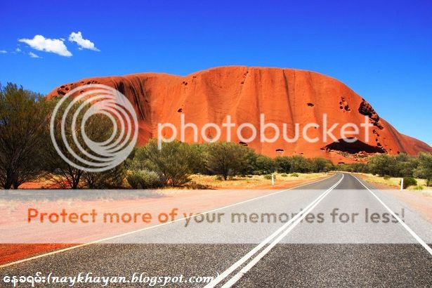 http://i1183.photobucket.com/albums/x474/konay1/general%203/Uluru.Ausralia.jpg