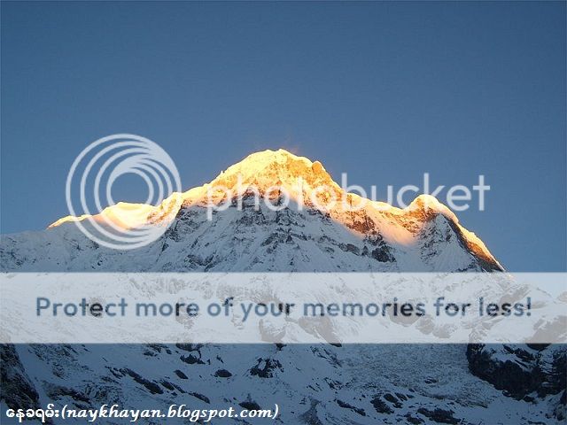 http://i1183.photobucket.com/albums/x474/konay1/general%205/10%20800px-Annapurna_I_ABC_Morning.jpg